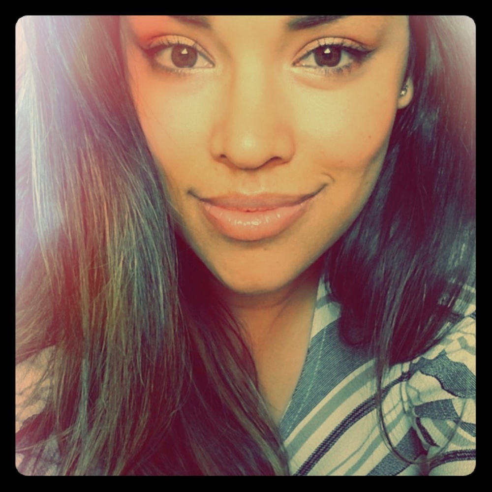 Meet your Posher, Abi